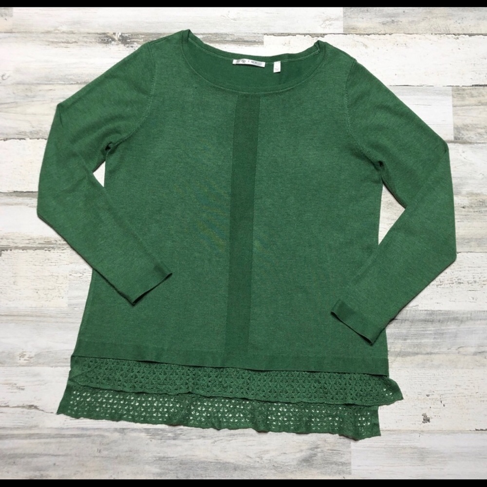Cyrus Green Layered Crochet Hem Knit Sweater Large